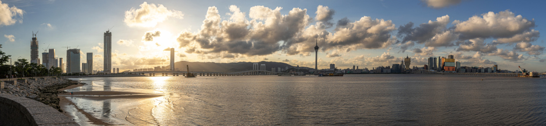 中国澳门半岛建筑群，城市风光天际线
