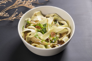 天津传统早点小吃具有清热解暑功效的锅巴菜