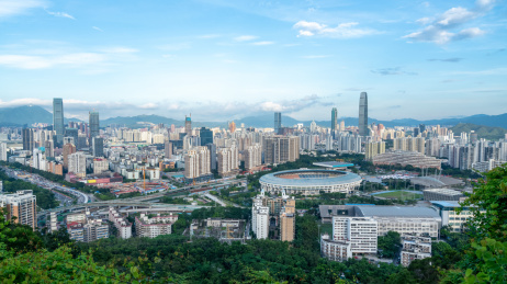中国深圳笔架山公园鸟瞰城市建筑