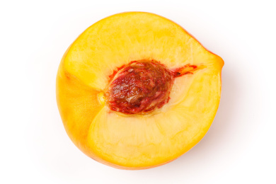 切开的黄桃果肉特写