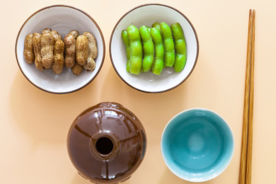 中国的传统凉菜小食和白酒