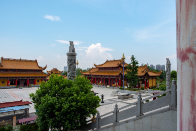 中国安徽省蚌埠市锥子山栖岩寺风光