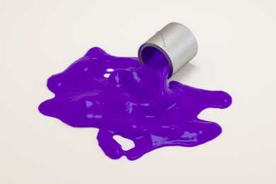 白色背景下倒下的桶装颜料桶，三维渲染