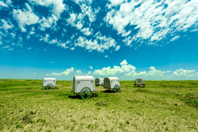 中国内蒙古锡林郭勒盟克什克腾旗草原马车