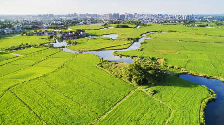 航拍中国安徽宣城市江南夏日田园风光