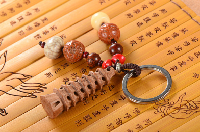 心经竹简上的文昌塔桃木钥匙扣挂件