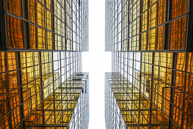 中国香港中港城建筑局部仰拍