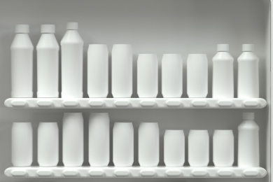 白色背景下的白模自动贩卖机，三维渲染