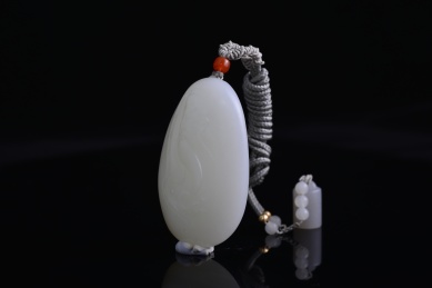和田玉把玩件，精品玉雕作品