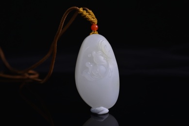 和田玉把玩件，精品玉雕作品