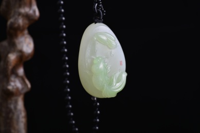 和田玉把玩件，玉石珠宝吊坠