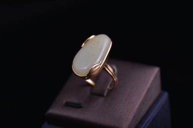 和田玉戒指，玉器雕刻工艺品