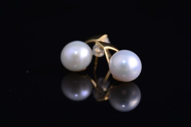 和田玉耳环，玉器雕刻工艺品