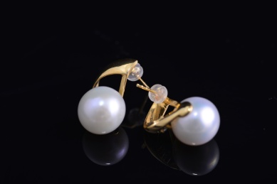 和田玉耳环，玉器雕刻工艺品