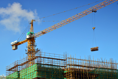 城市房地产开发建设工地大型塔吊施工现场