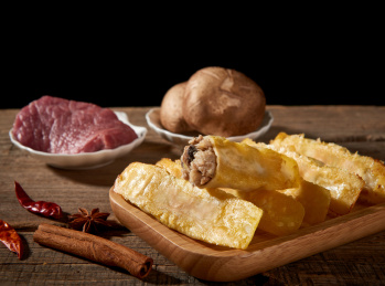 猪肉香菇馅的面点金黄锅贴