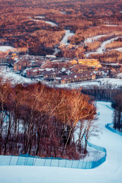 吉林长白山万达滑雪场度假酒店群全景