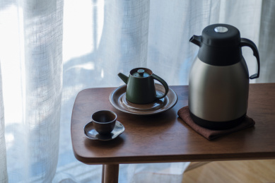 日式极简不锈钢保温咖啡壶和茶具