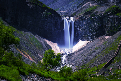 中国吉林省延边自治州长白山天池瀑布