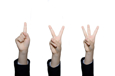 白色背景下第一第二第三名冠亚军商务手势