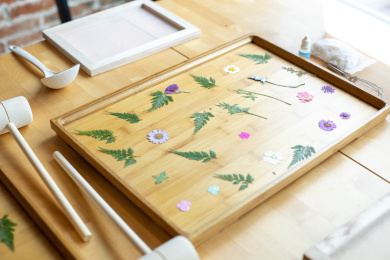 中国传统手工花草纸制作工具