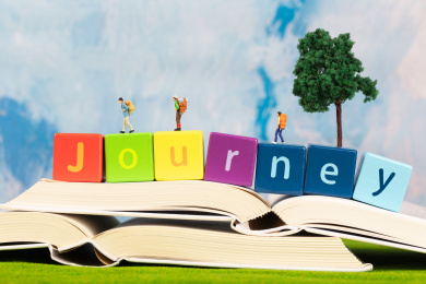 秋天彩色彩虹积木英文字母单词journey徒步旅行人