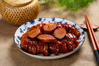 中国四川传统风味麻辣可口的腊肠