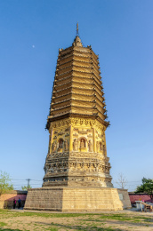 中辽宁省锦州北镇崇兴寺双塔