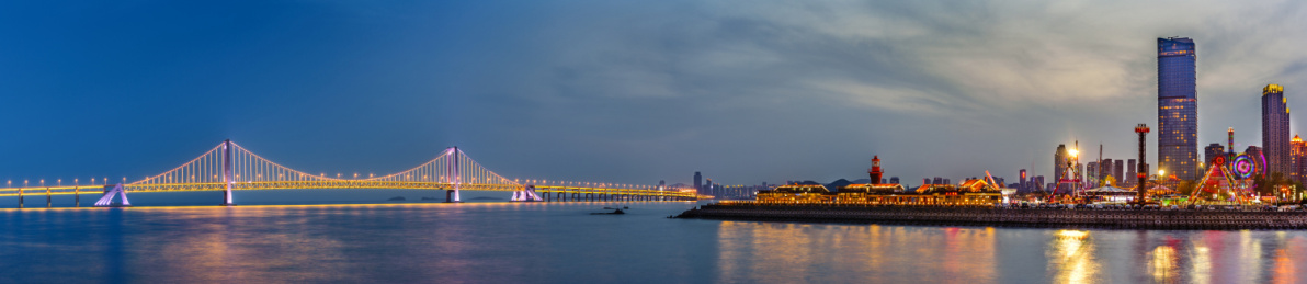 中国辽宁省大连市星海湾夜景