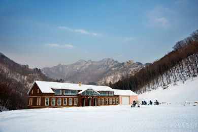 中国辽宁丹东宽甸天桥沟滑雪场