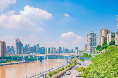 中国重庆城市建筑风光嘉陵江渝澳大桥