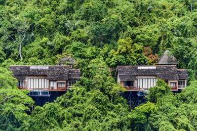 中国海南省三亚市热带天堂森林公园鸟巢酒店