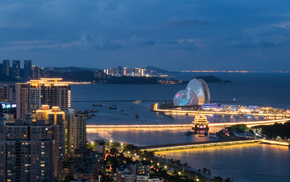广东珠海香洲区日月贝壳大剧院的夜景