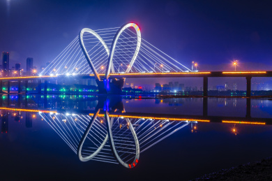 中国辽宁沈阳浑河三好桥夜景