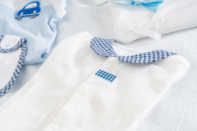 漂亮新颖的婴儿套装系列