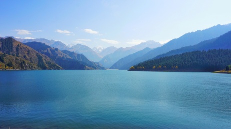 中国新疆省昌吉回族自治州阜康市天山天池秋季风光