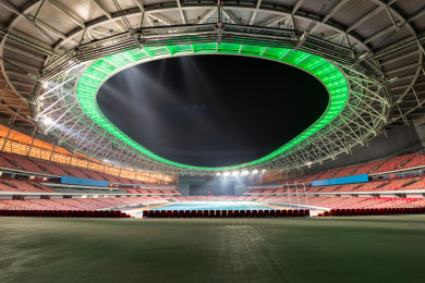 圆形运动场内部夜景风光