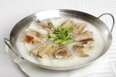 中国美食滋补营养白汤羊肉