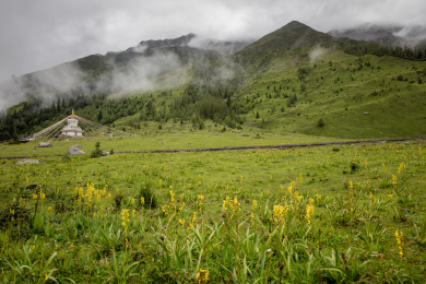 中国四川西部高原四姑娘山的景观