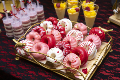 中国特色婚礼上的美味甜品点心