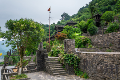 湖北宜昌三峡人家风景区夏日迷人风光