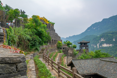 湖北宜昌三峡人家风景区夏日迷人风光