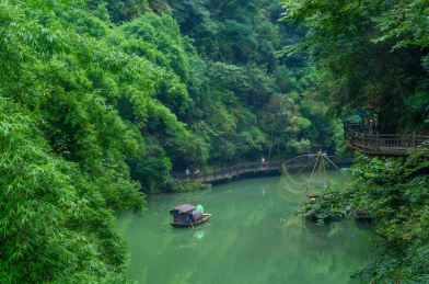 湖北宜昌三峡人家风景区夏日迷人风光