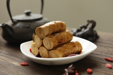 中式点心，美味的豆皮卷