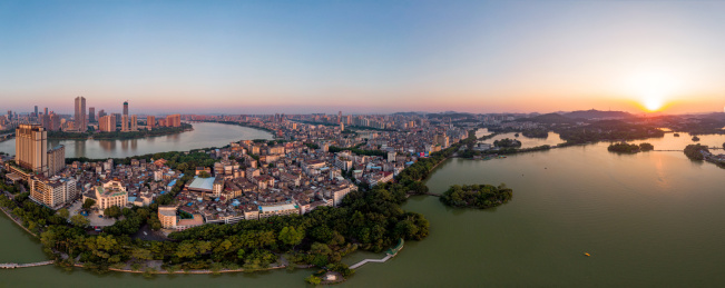 广东省惠州市惠州西湖景区日落黄昏全景