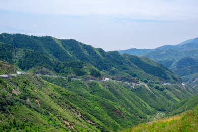 中国山西省忻州市代县北20公里处的雁门山山路十八弯