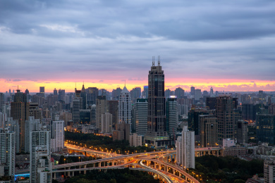 中国上海市K11购物广场日出