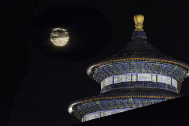中国北京天坛祈年殿中秋夜景