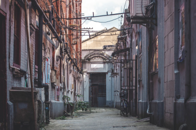 上海一个即将拆迁的老弄堂