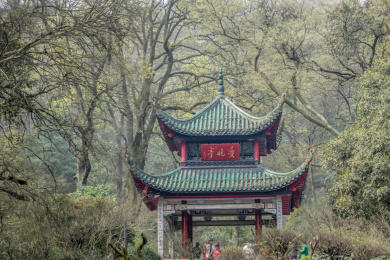 中国四大赏枫胜地－长沙岳麓山爱晚亭